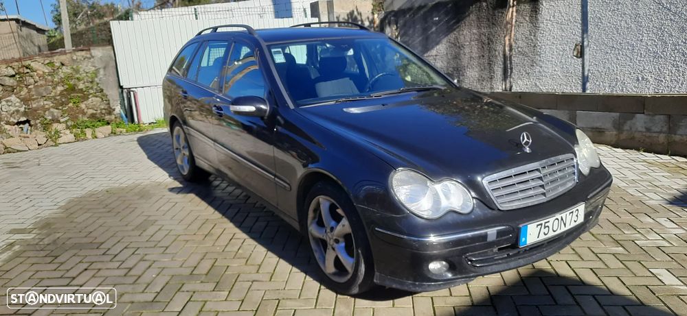 Mercedes-Benz C 200 - 11