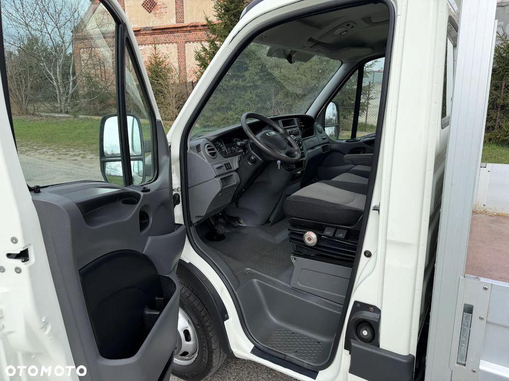 Iveco 35C15 * 3.0 / 150KM * Skrzyniowy * Rozstaw osi: 4.1m * Koła bliźniacze * Rama do zabudowy * - 24