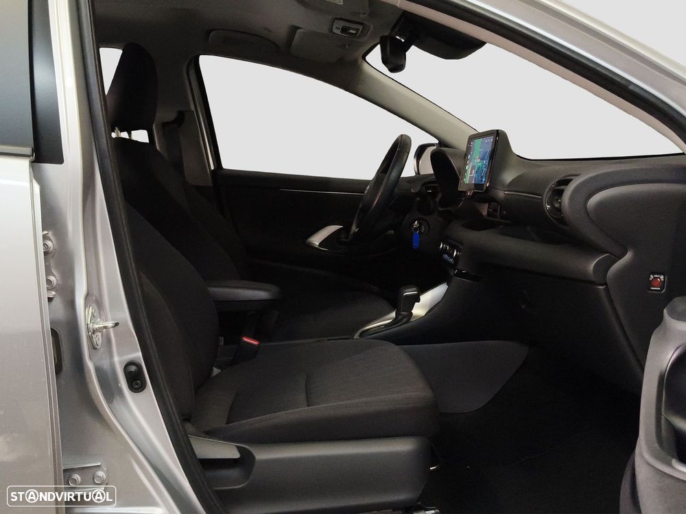 Toyota Yaris 1.5 HDF Comfort Plus - 32