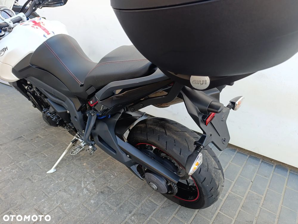 Triumph Tiger - 19