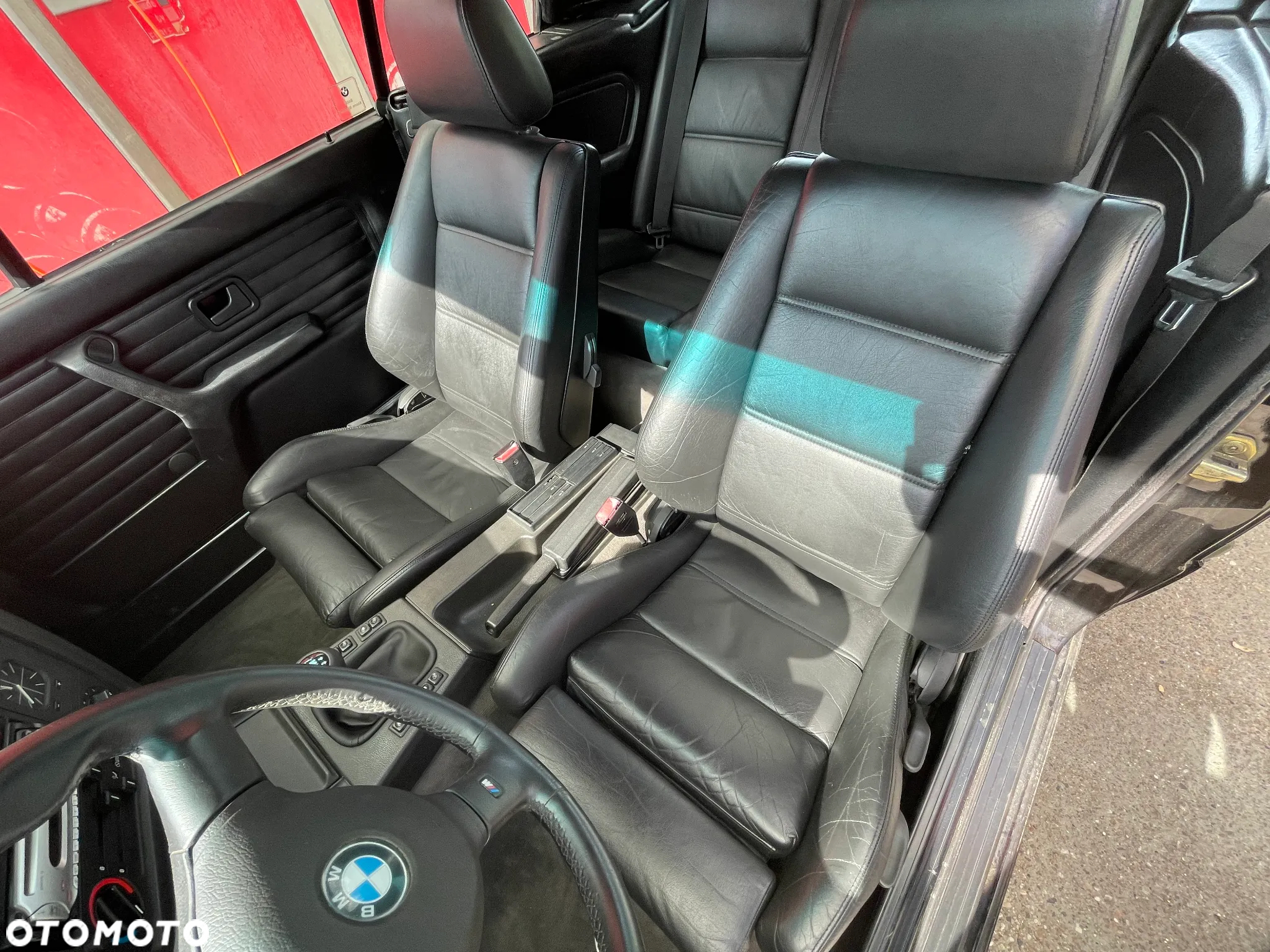 BMW Seria 3 325i - 23