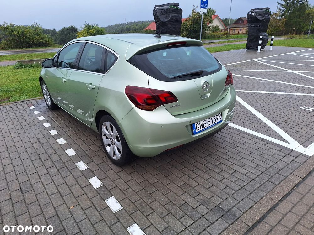 Opel Astra 1.7 CDTI Cosmo - 7