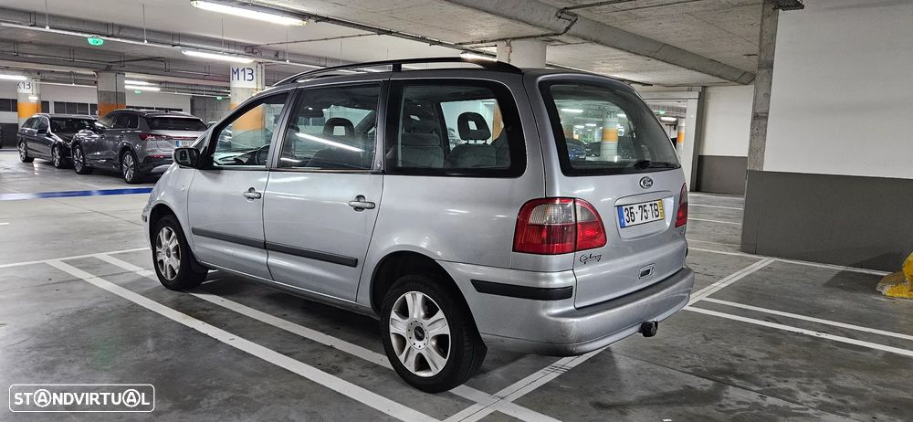 Ford Galaxy 1.9 TDi Ghia - 3