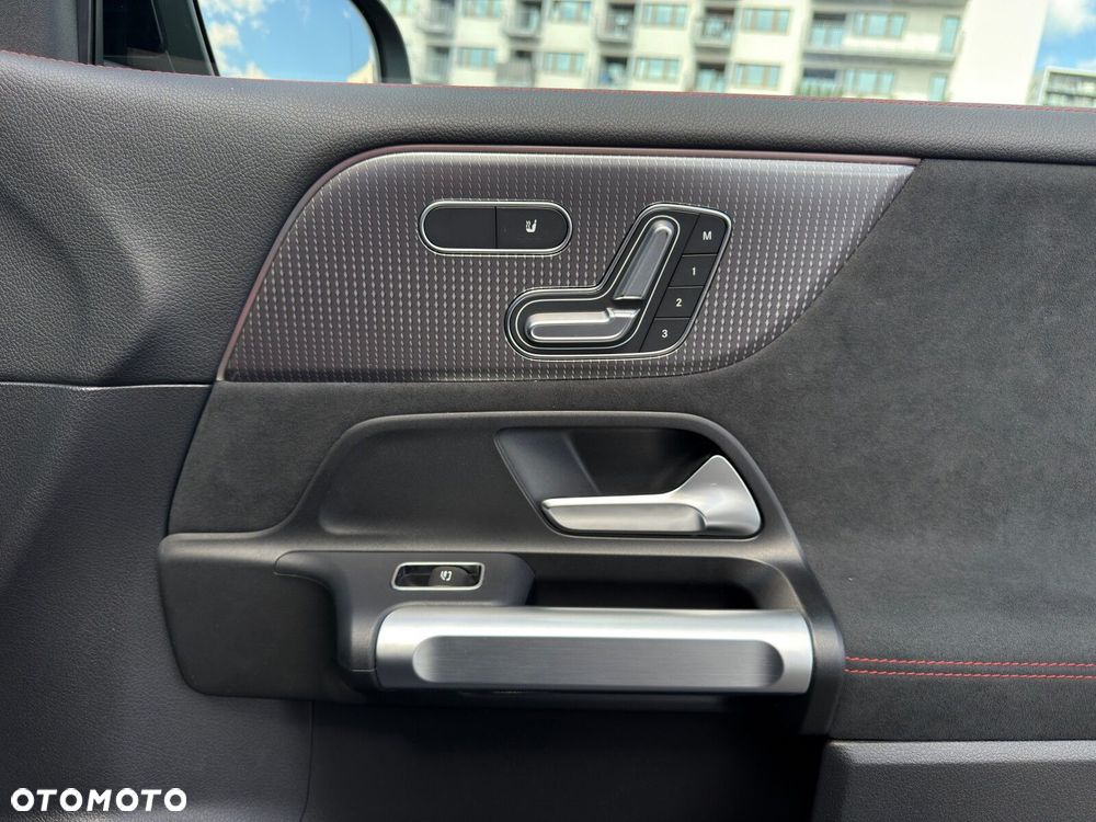 Mercedes-Benz EQB 350 66.5kWh 4-Matic AMG Line - 28