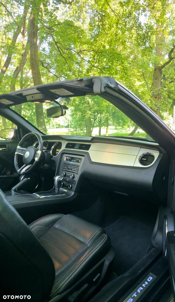 Ford Mustang - 9