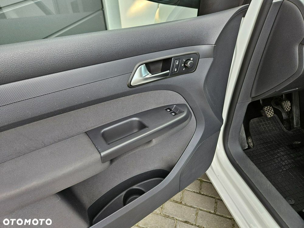 Volkswagen Caddy - 23