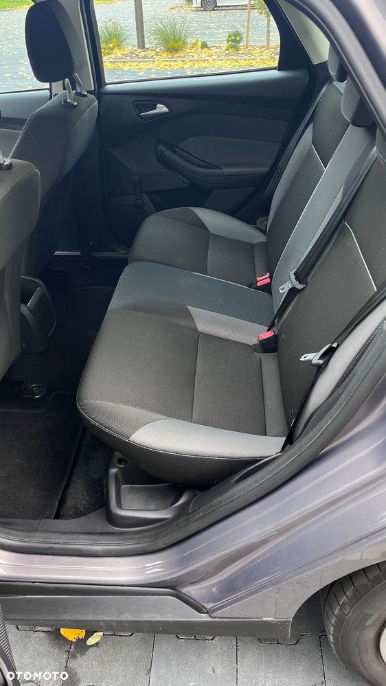 Ford Focus 1.6 Trend - 15