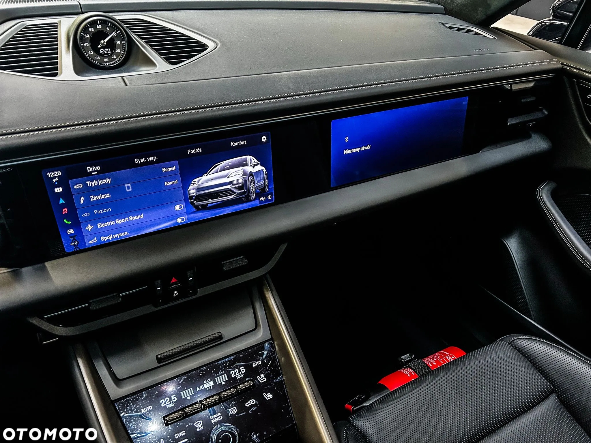 Porsche Macan Turbo 100kWh - 12