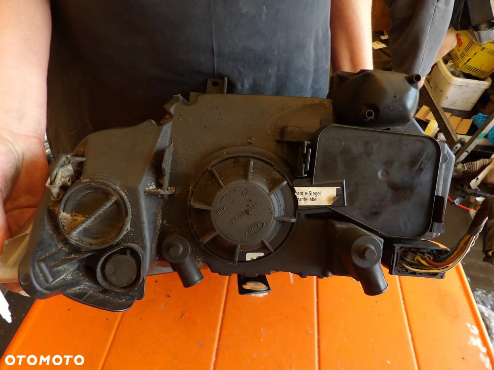 BMW - E90 - H7 - LIFT - PRAWA LAMPA PRZEDNIA - EUROPA - 7202582 - 8