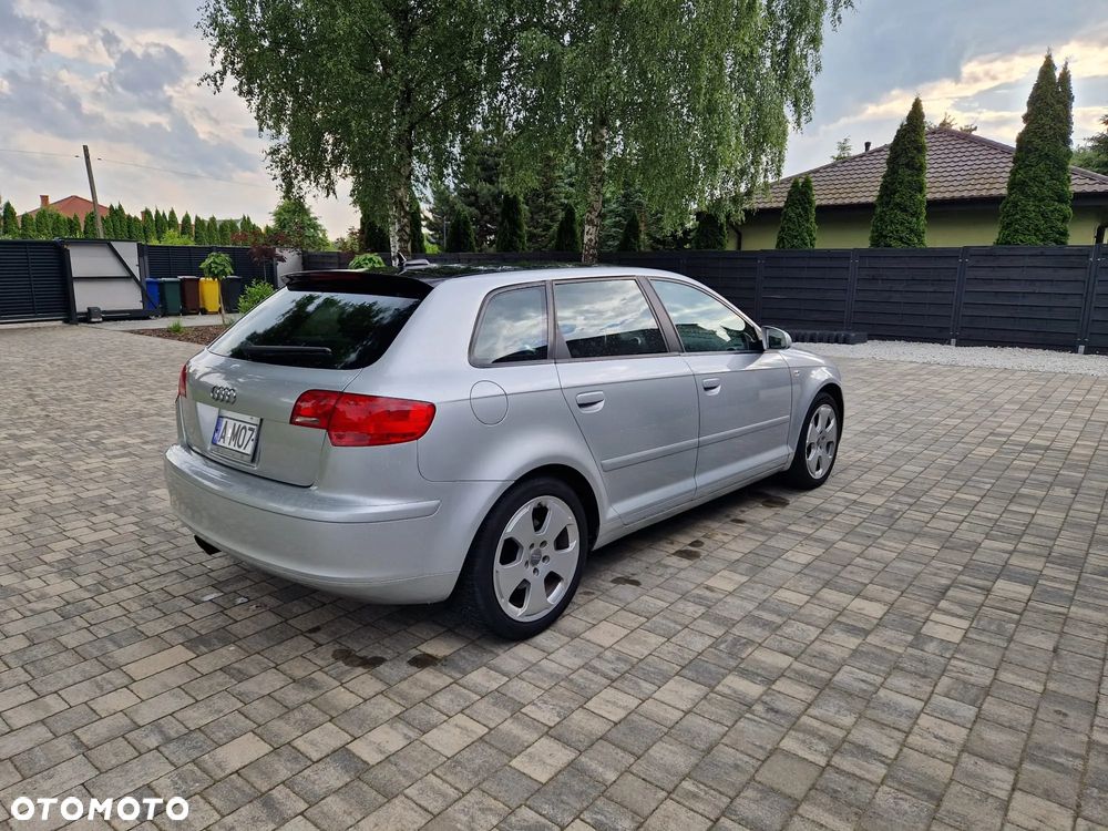 Audi A3 Sportback 2.0 TFSI (DSG) S tronic Ambiente - 4