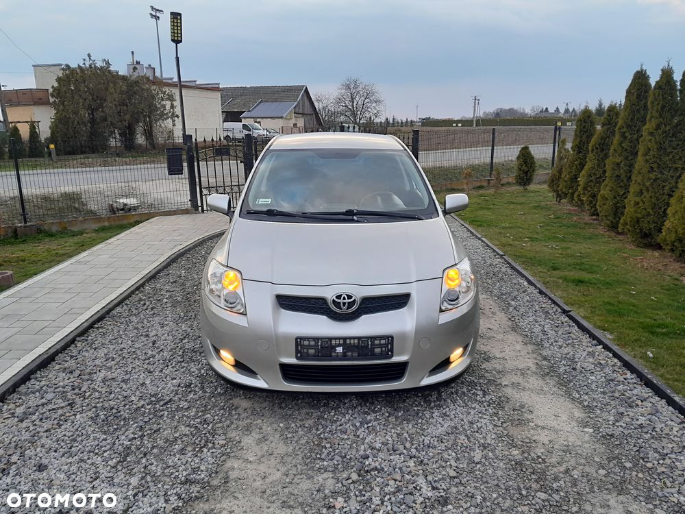 Toyota Auris - 2