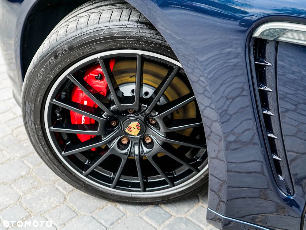 Porsche Panamera - 11