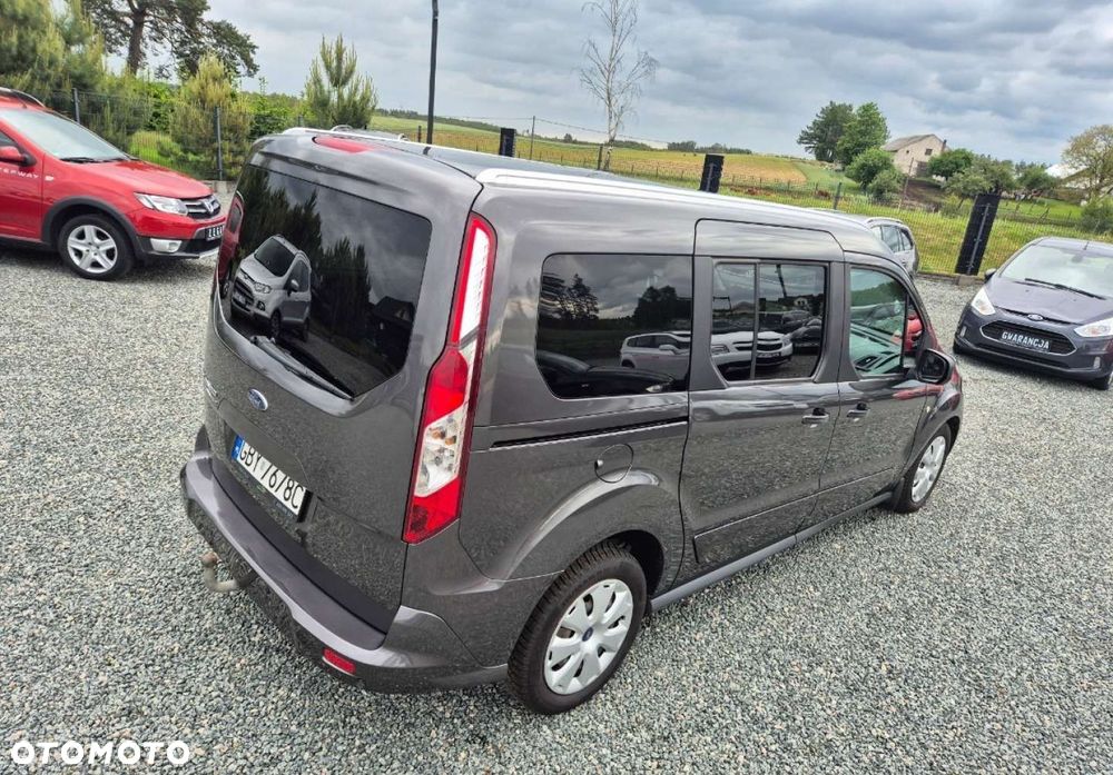 Ford Tourneo Connect Grand - 36