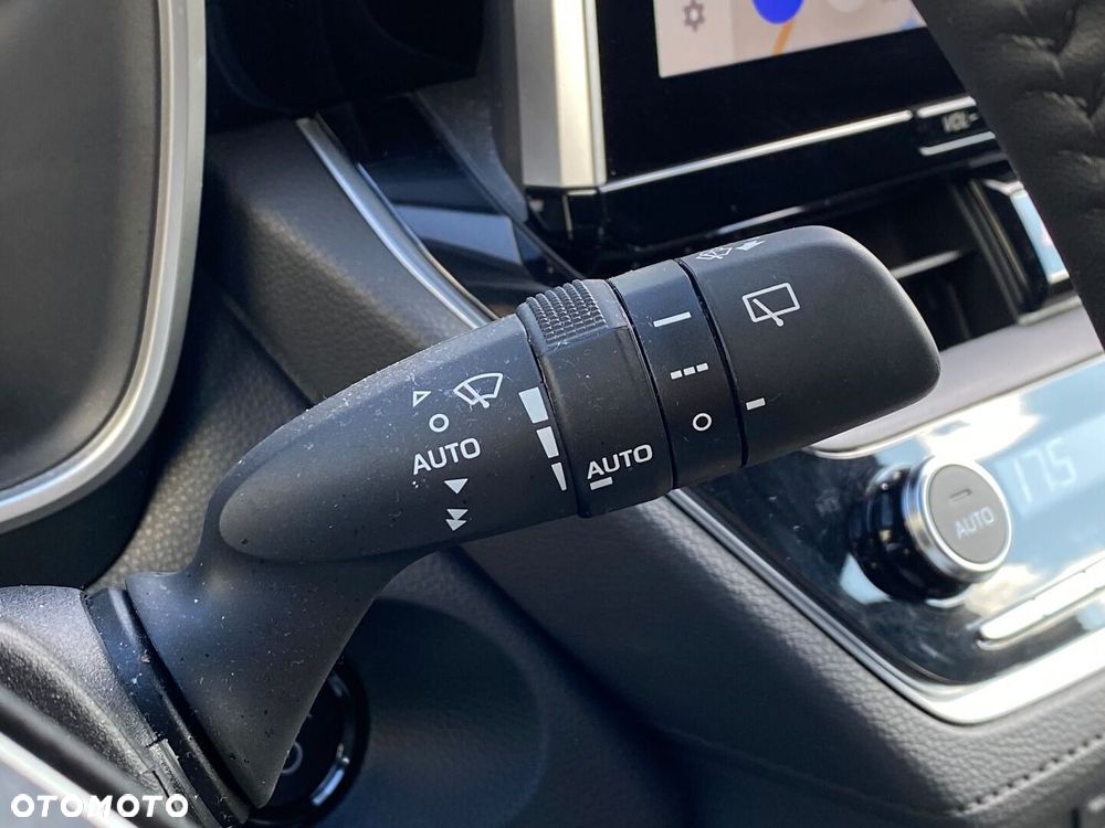 Toyota Corolla Cross 2.0 Hybrid Executive - 30