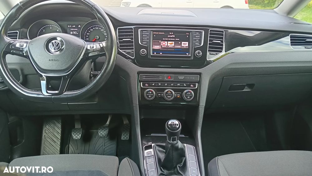Volkswagen Golf 2.0 TDI SCR Highline - 8
