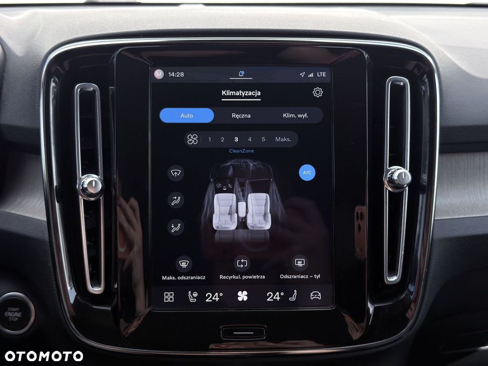 Volvo XC 40 - 24