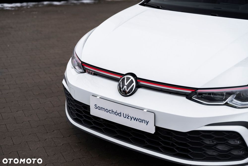 Volkswagen Golf - 5