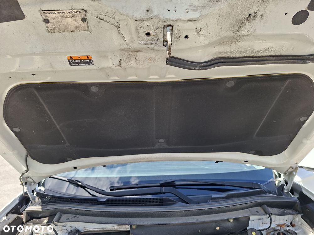 Mitsubishi Outlander 2.0 2WD - 24
