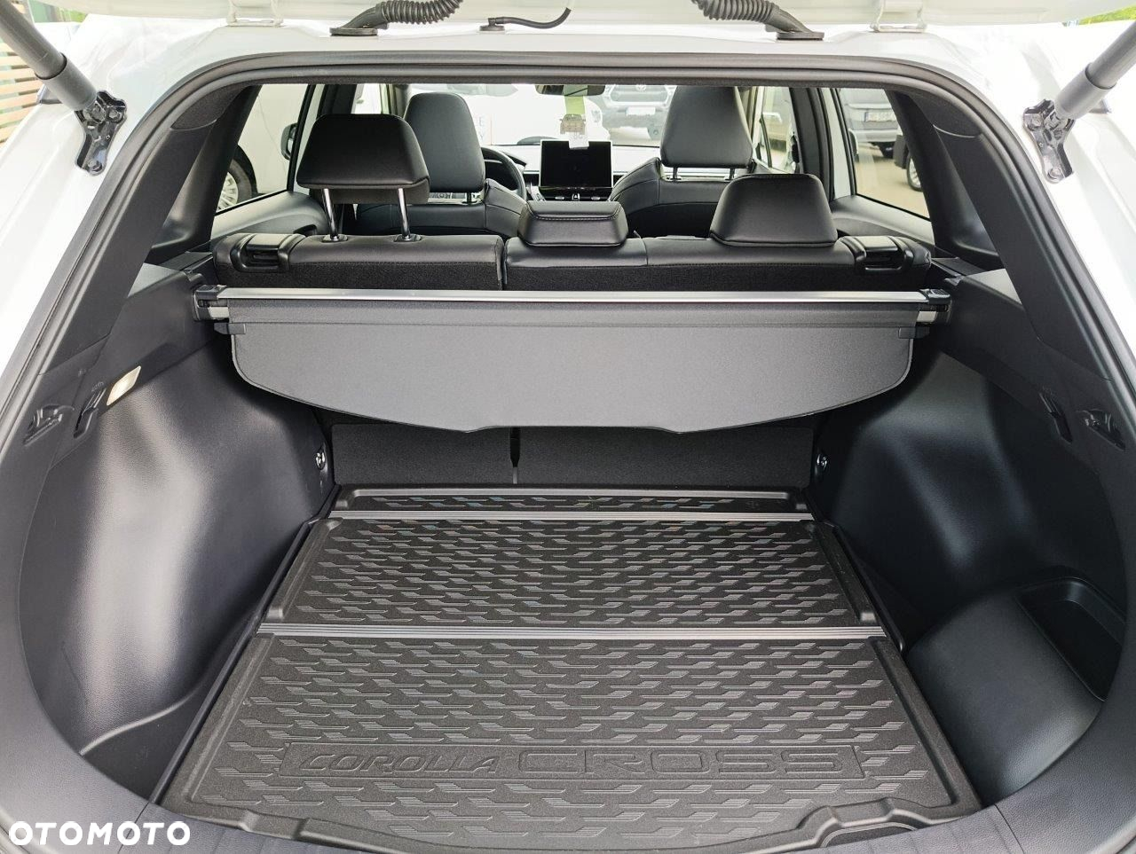 Toyota Corolla Cross - 16