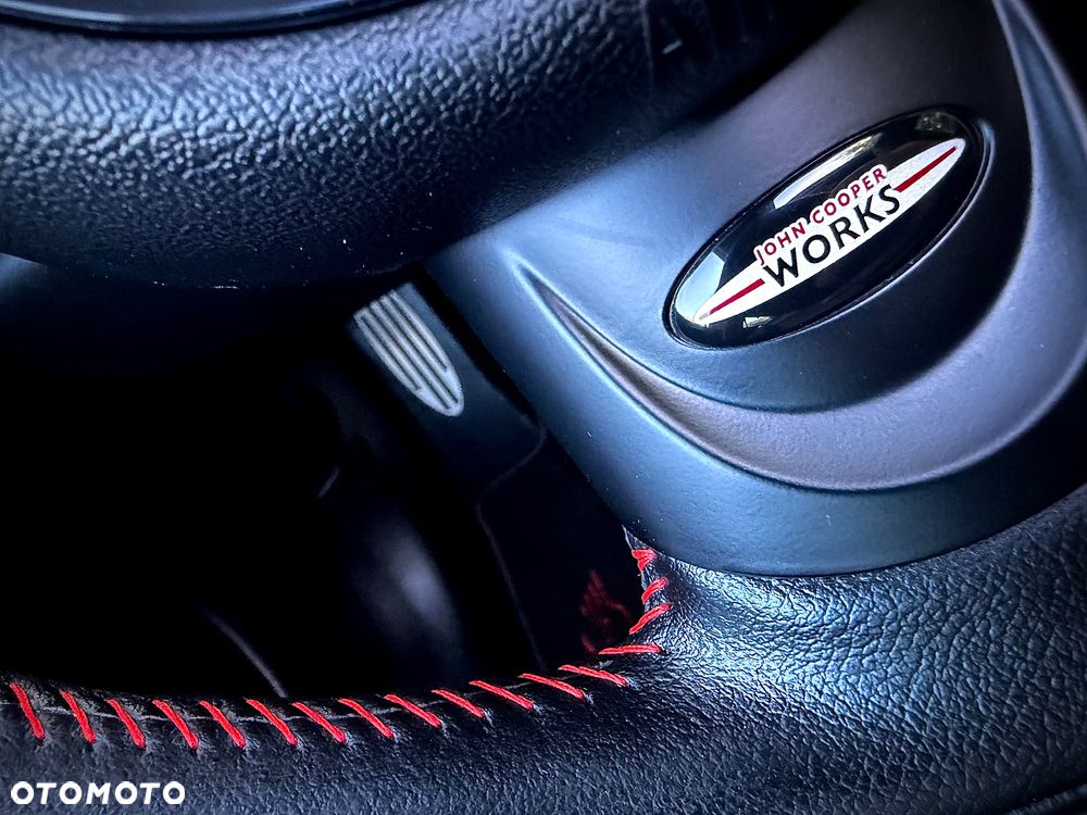 MINI John Cooper Works - 34
