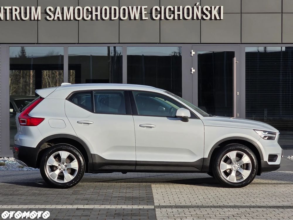 Volvo XC 40 T3 Momentum Pro - 11