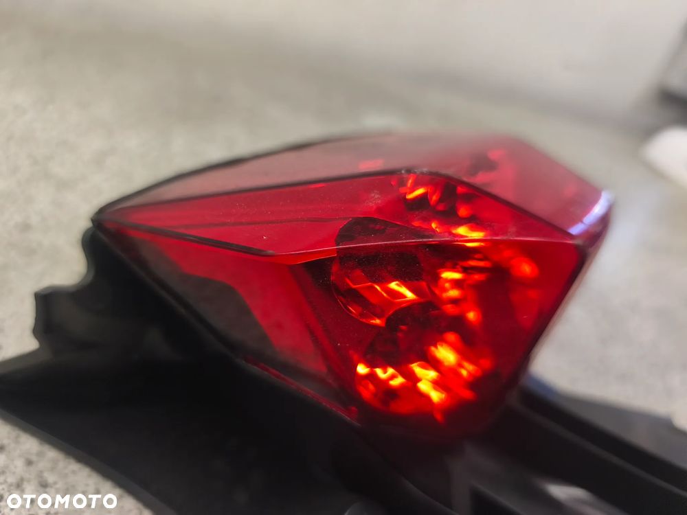 Lampa tył, tylna, wypełnienie lampy KTM 690 Duke - 8