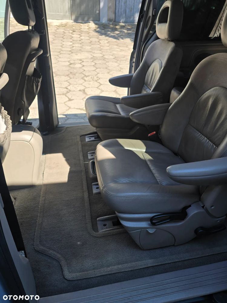 Chrysler Grand Voyager 3.3L Limited - 9