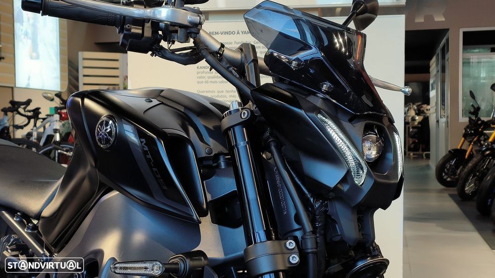 Yamaha MT-09 - 2