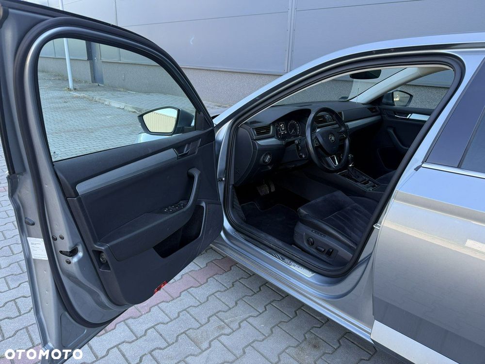 Skoda Superb 2.0 TSI Style DSG - 20