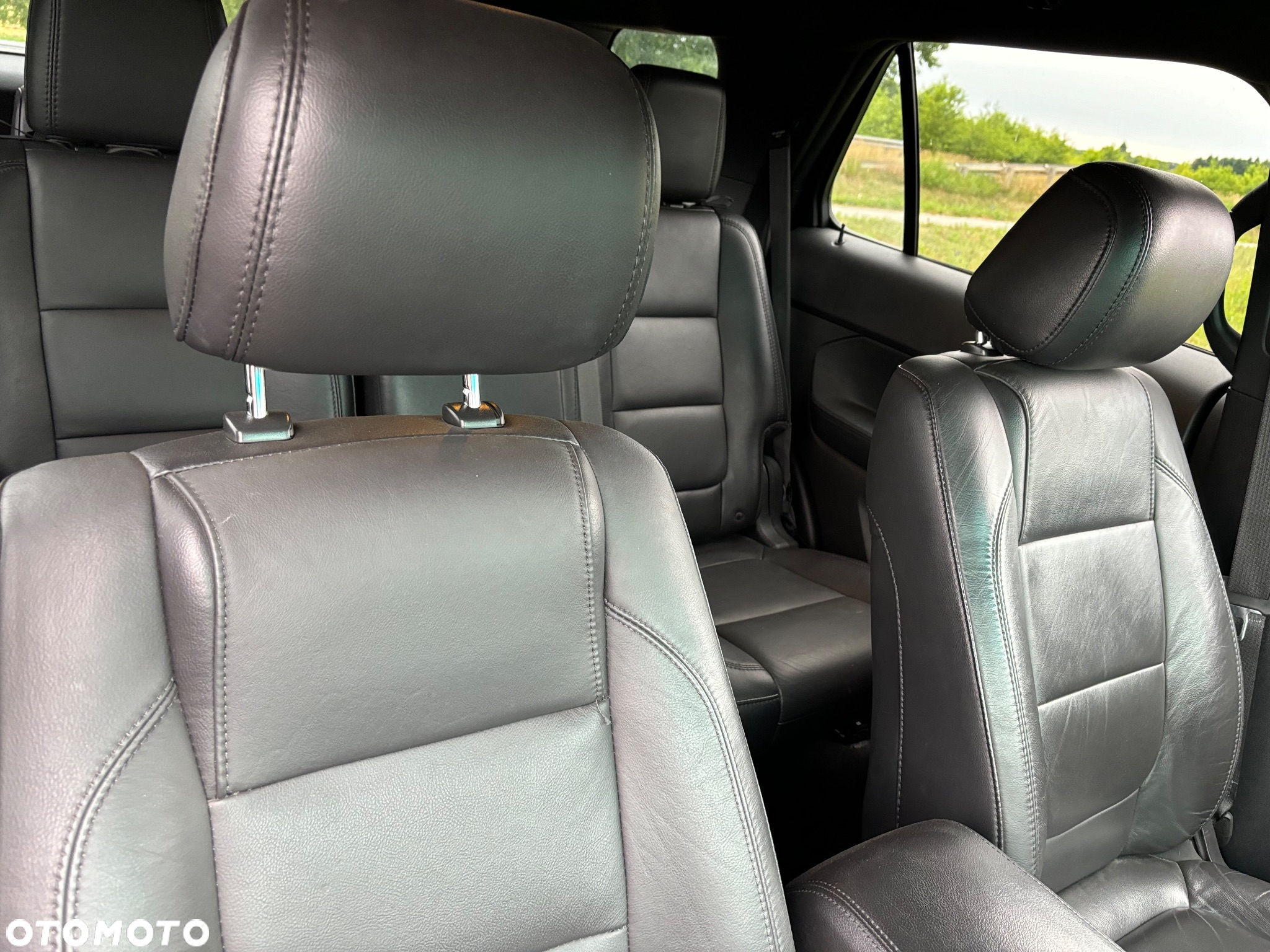 Ford Explorer - 23