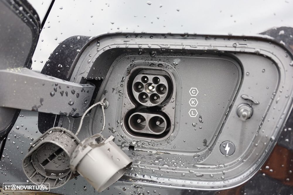 Volvo EX30 51 kWh Single Motor Black Edition - 4