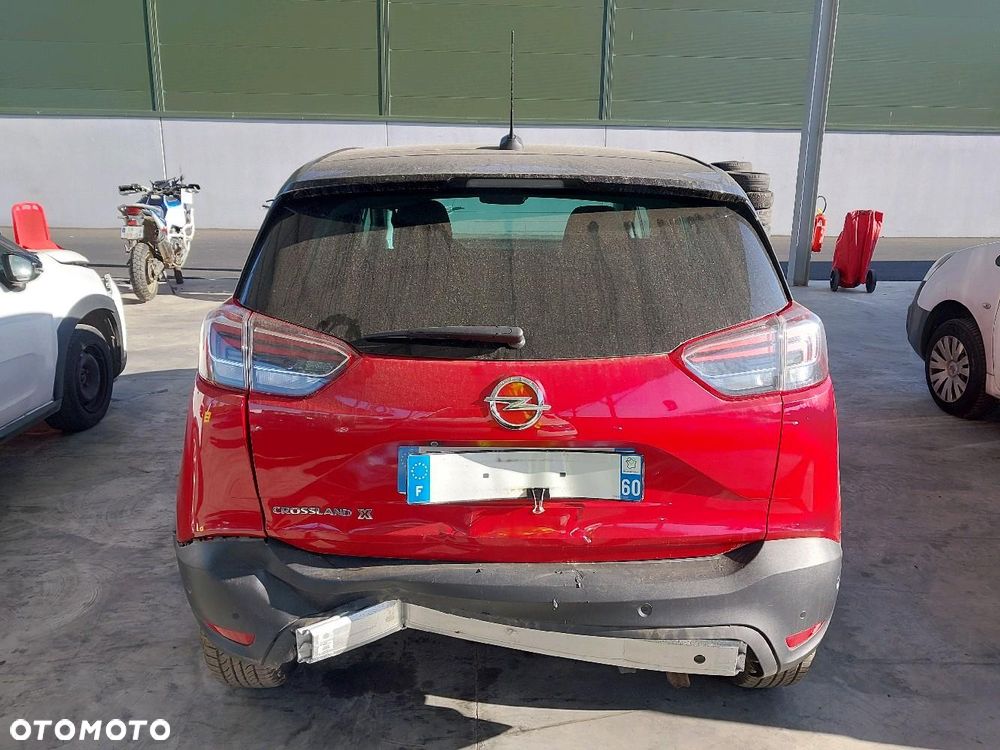 Opel Crossland X 1.2 T Design Line S&S - 5