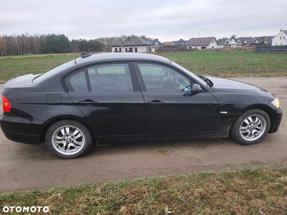 BMW Seria 3 320d - 4