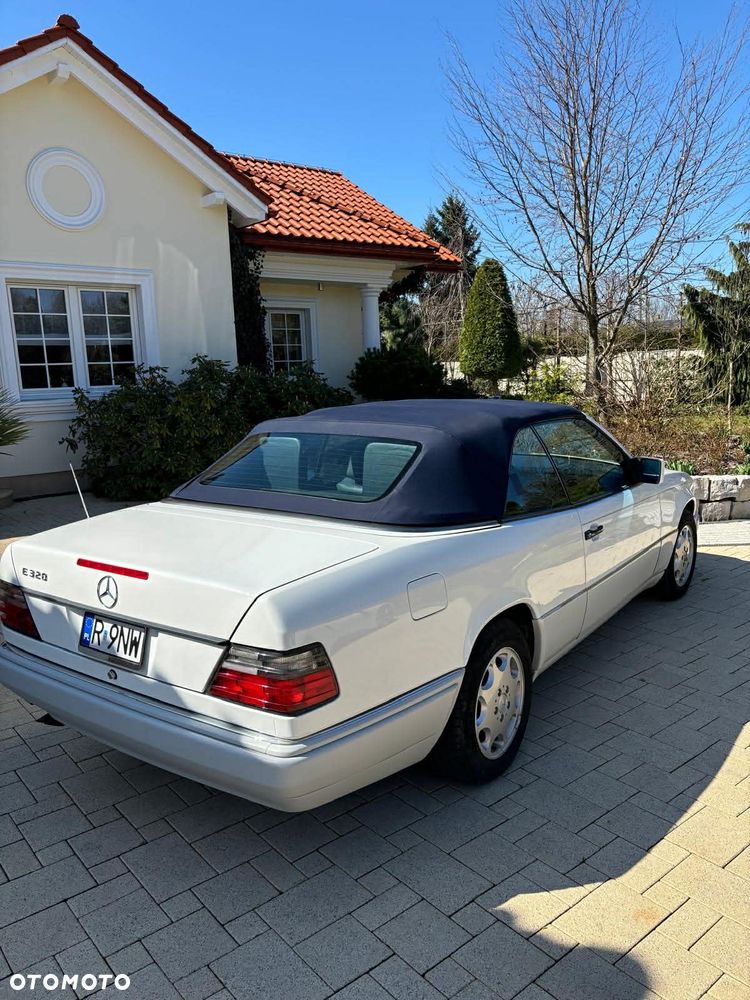 Mercedes-Benz Klasa E 320 - 3