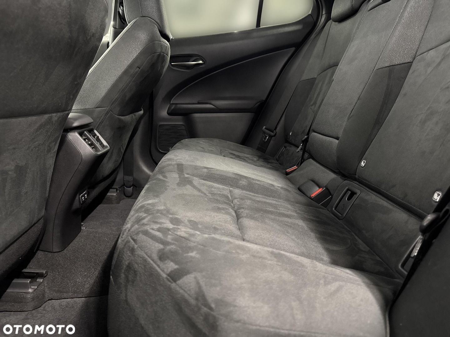 Lexus UX 200 Optimum 2WD - 10