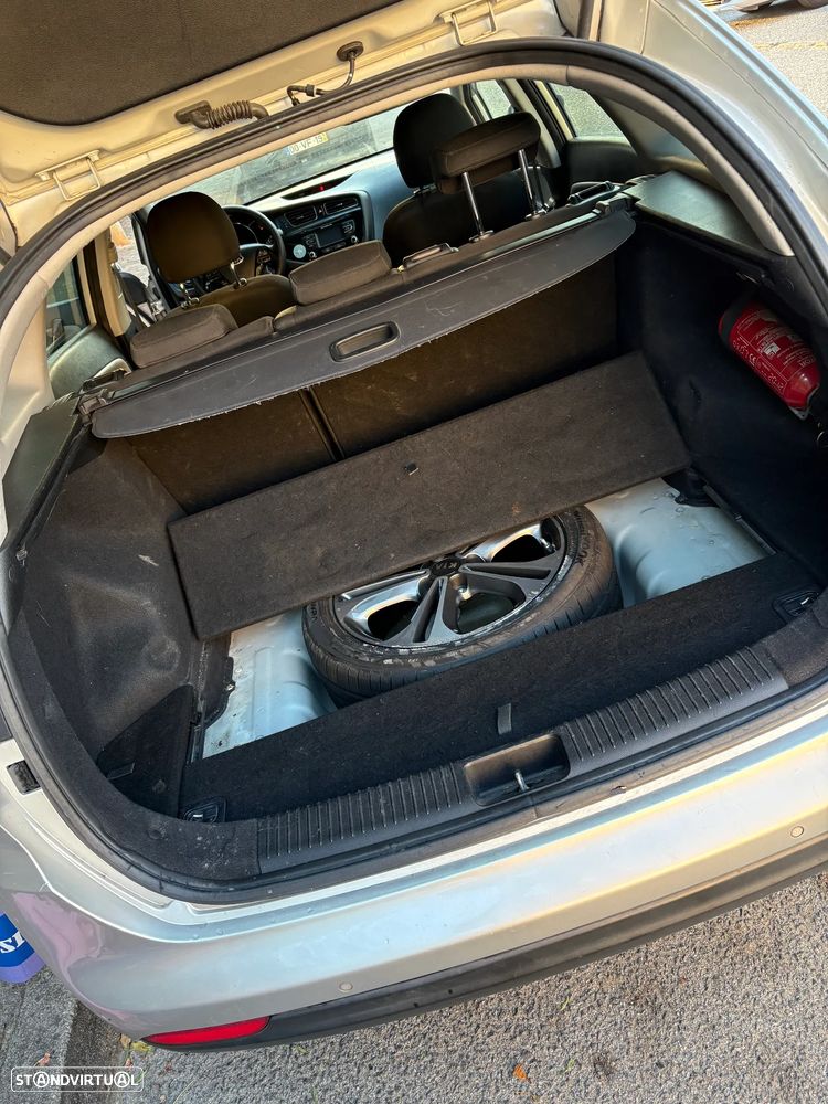 Kia Ceed SW 1.6 CRDi - 17