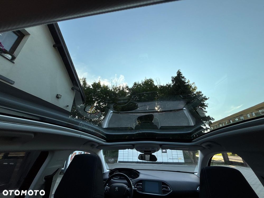 Peugeot 308 1.2 PureTech GPF Allure S&S - 34