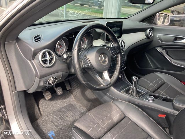 Mercedes-Benz CLA 180 d Peak Edition - 12