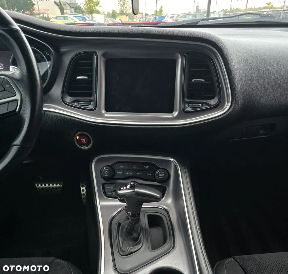 Dodge Challenger ver-5-7-r-t - 22