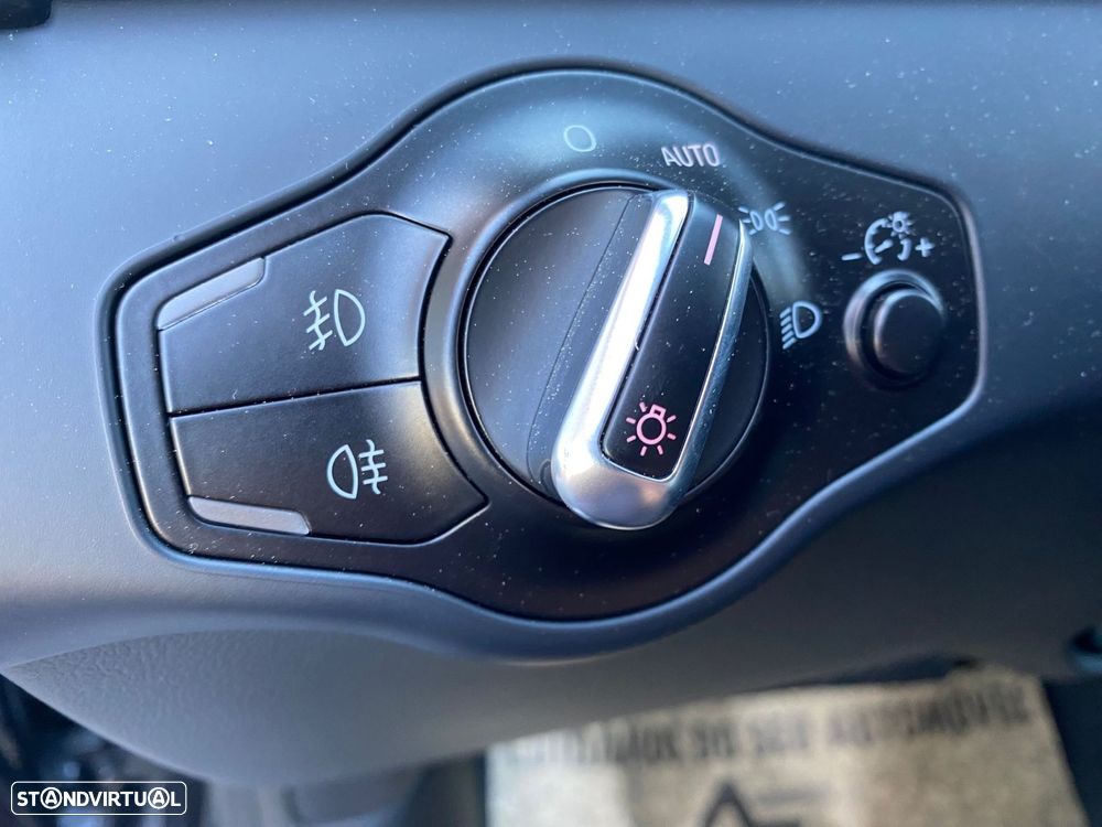 Audi A5 Cabrio 2.0 TDi Multitronic S-line - 30