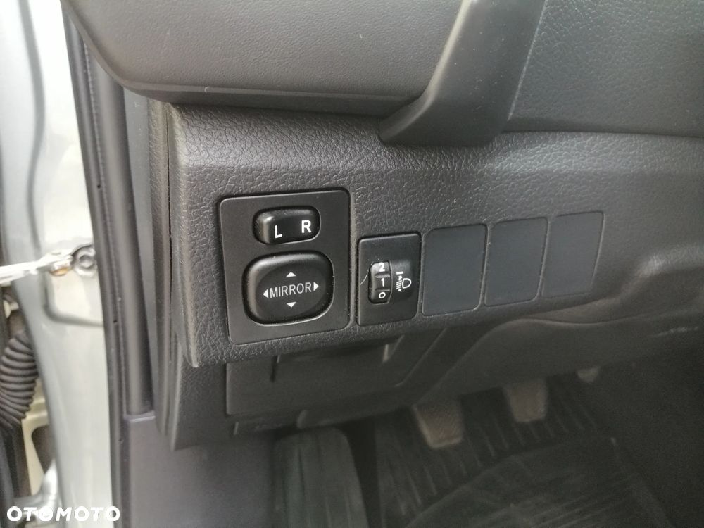 Toyota Auris 1.33 Dual-VVT-i Edition - 18