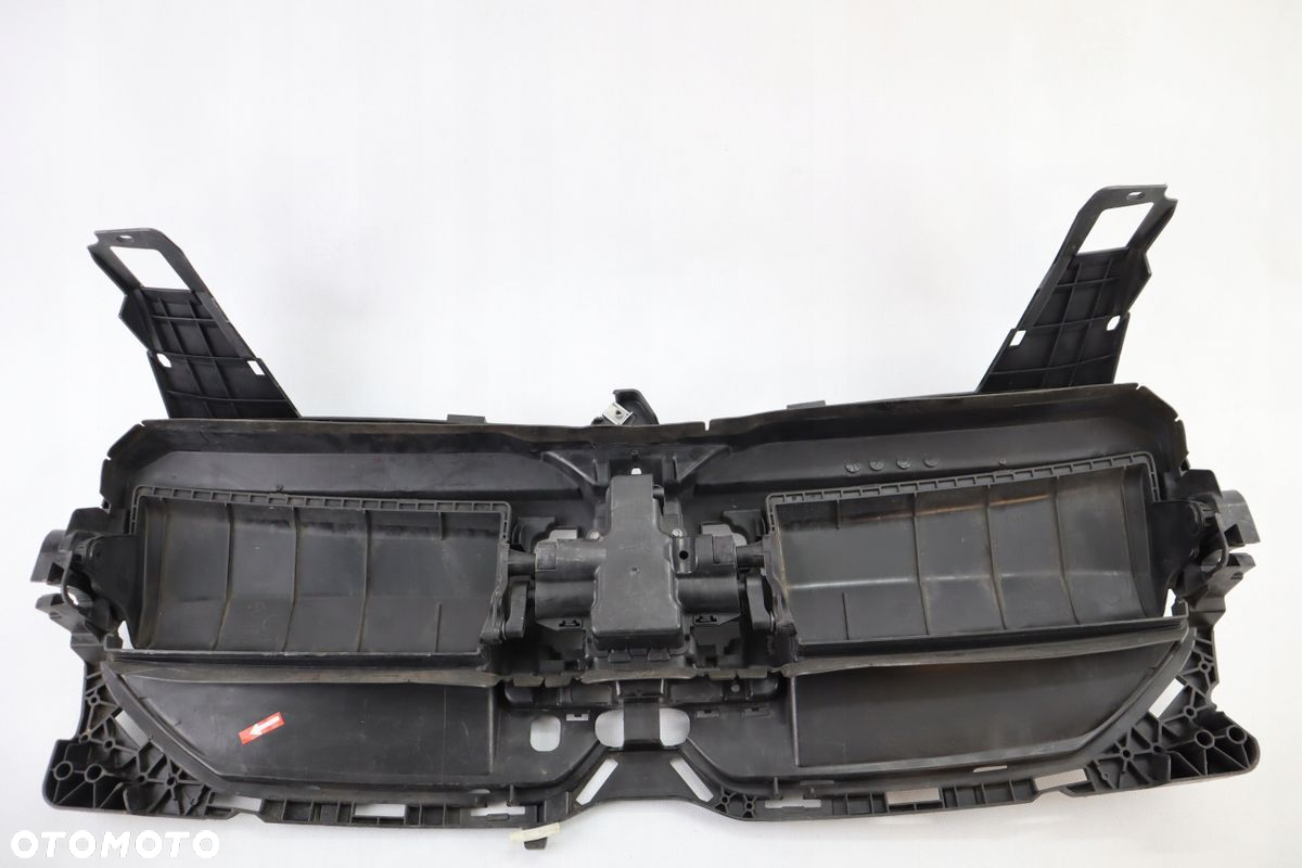 GRILL ATRAPA ROLETA ŻALUZJA SILNICZEK WLOT BMW 2 U06 ACTIVE TOURER 5A1DA43 - 2