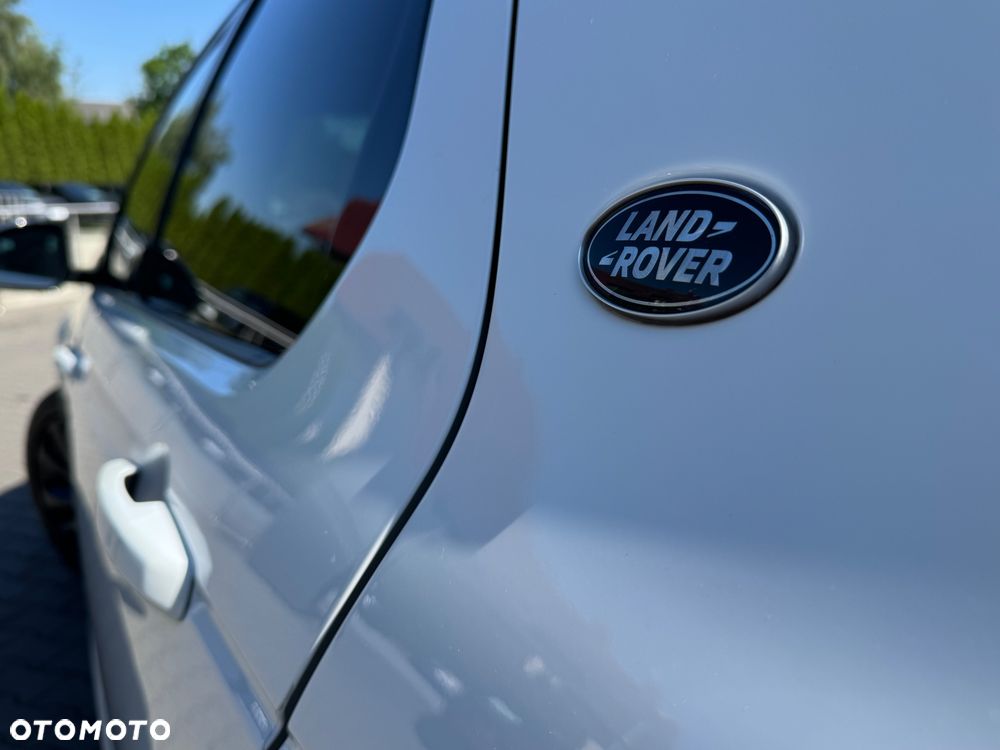 Land Rover Discovery Sport 2.0 P200 mHEV SE - 13