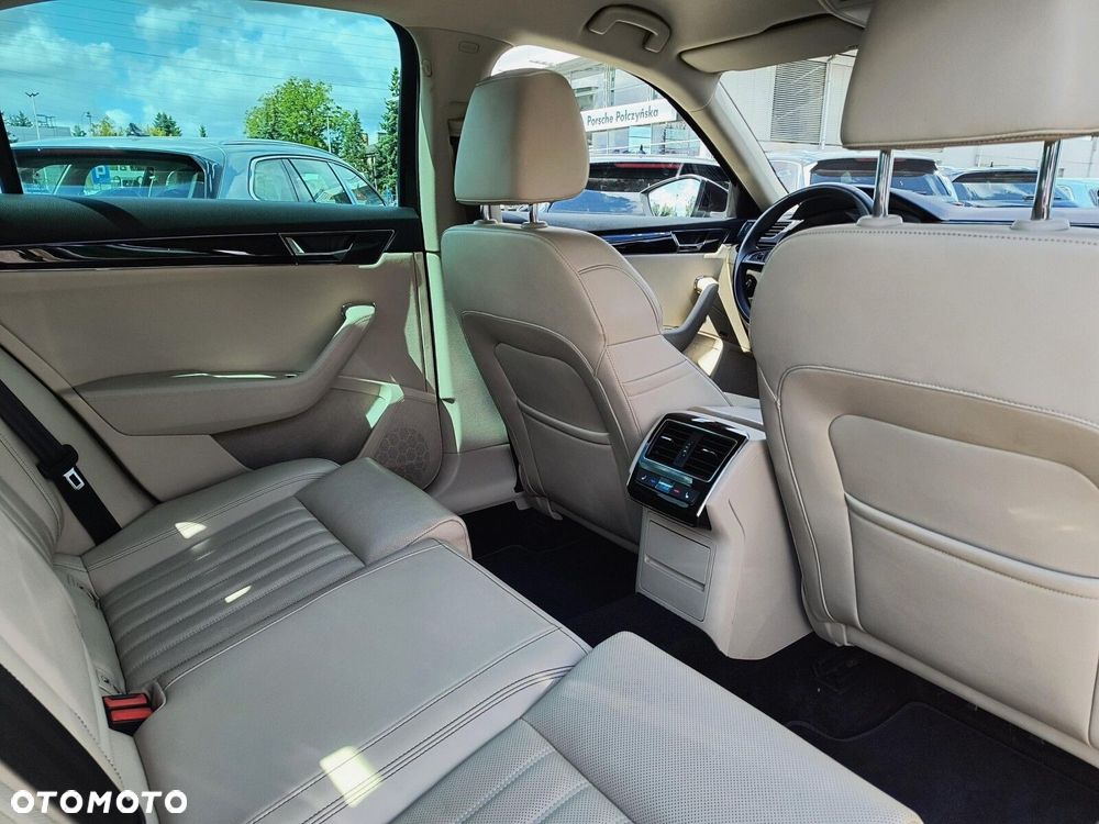 Skoda Superb 2.0 TSI 4x4 L&K DSG - 25