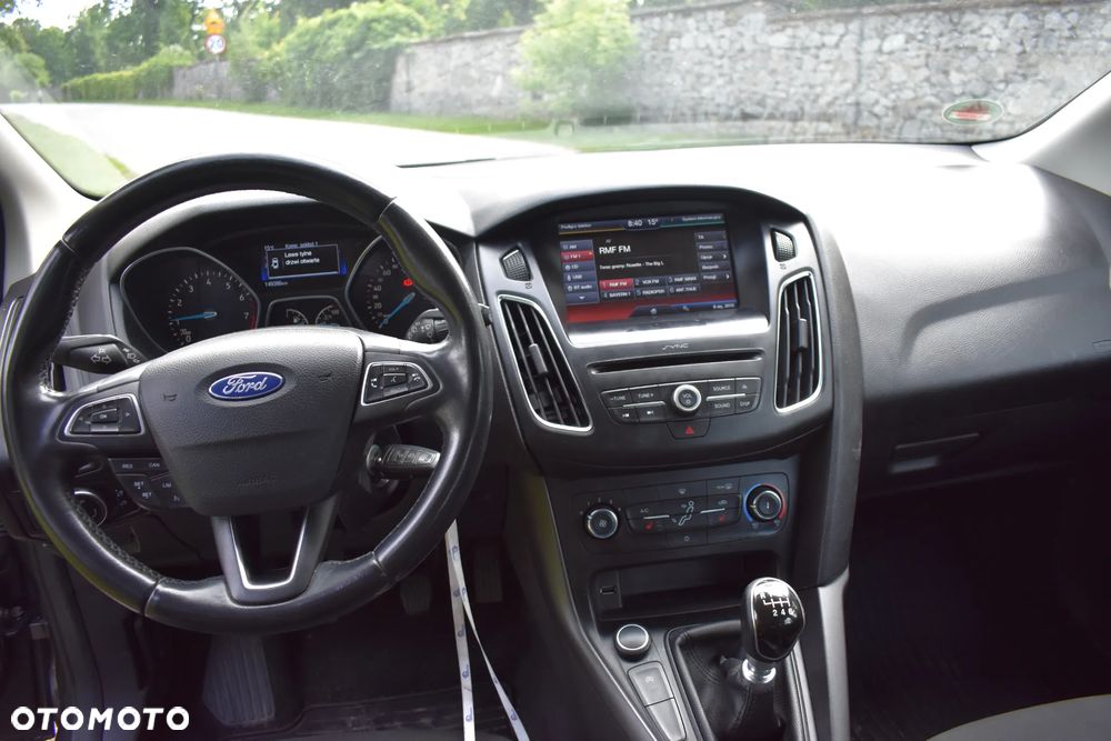Ford Focus 1.0 EcoBoost SYNC Edition ASS - 10