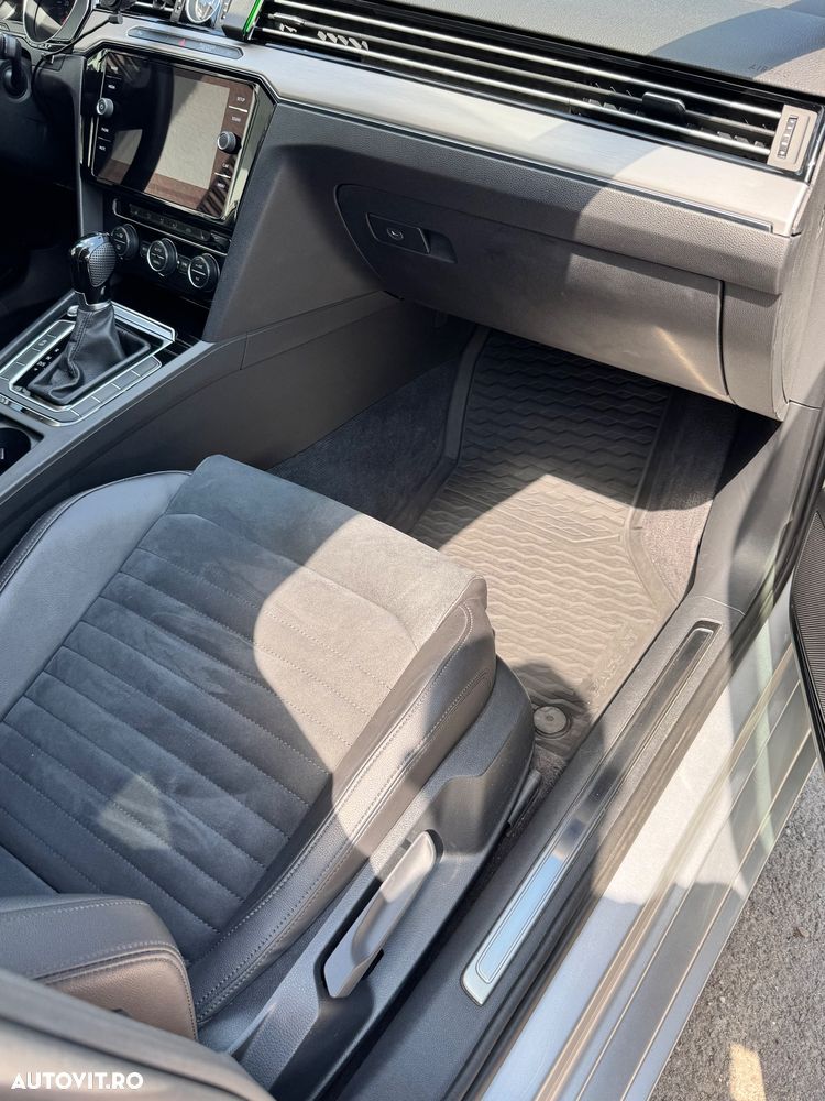Volkswagen Passat 2.0 TDI DSG Highline - 14
