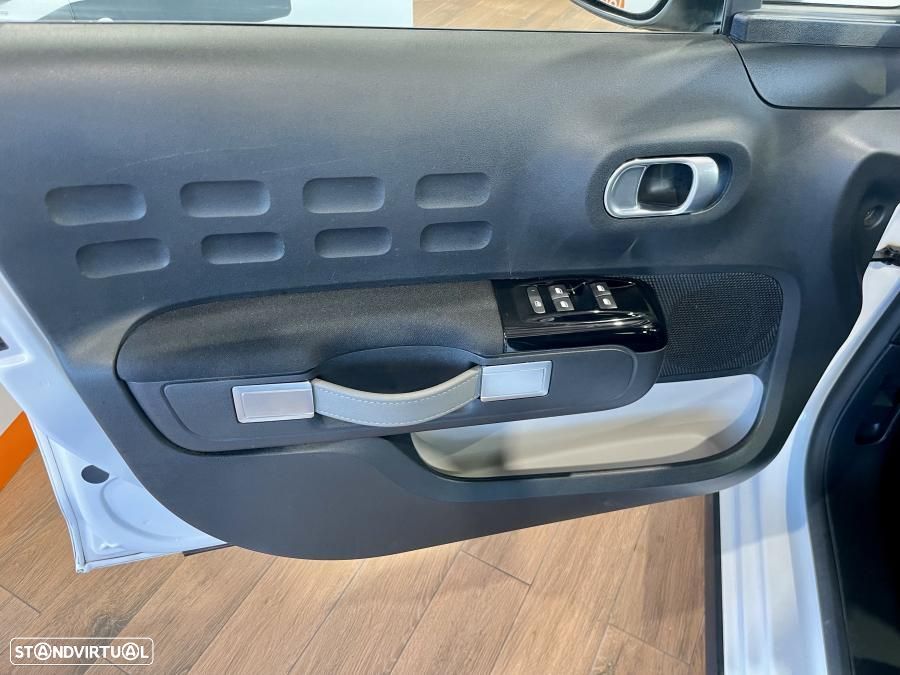 Citroën C3 1.2 PureTech Shine Pack - 23