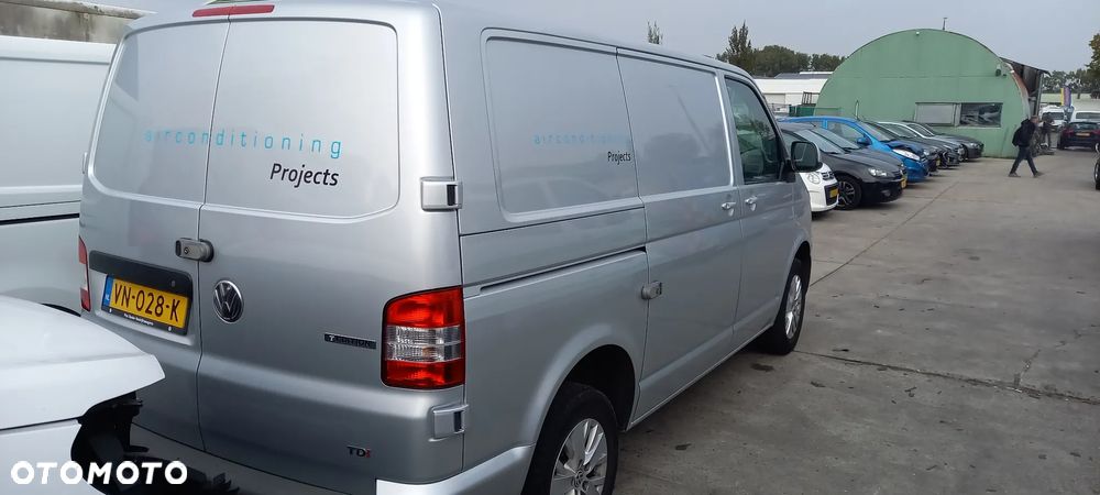 Volkswagen Transporter T5 - 4