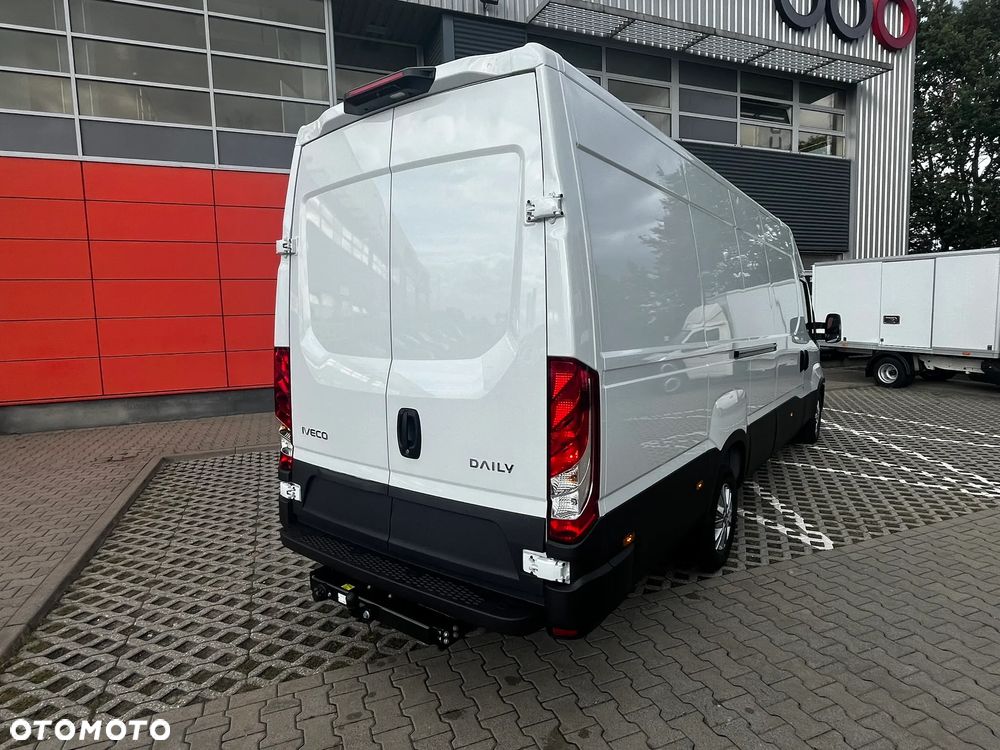 Iveco DAILY - 10