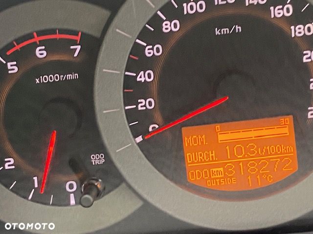 Toyota RAV4 2.2 D-CAT 4x4 Executive - 17